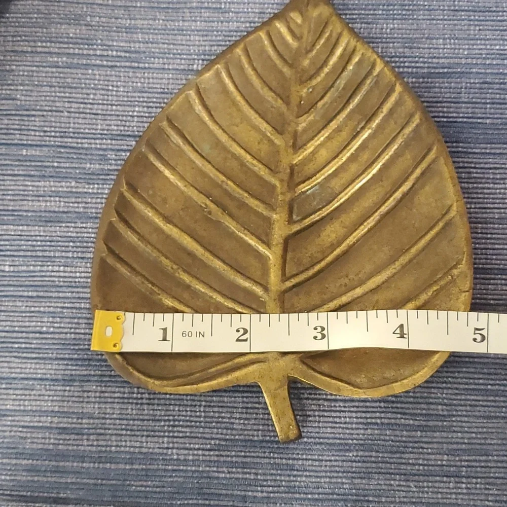 Metal Leaf Candle Holder / Tray